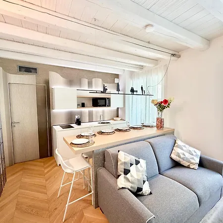 1min Da E Duomo Prestigioso דירה קומו