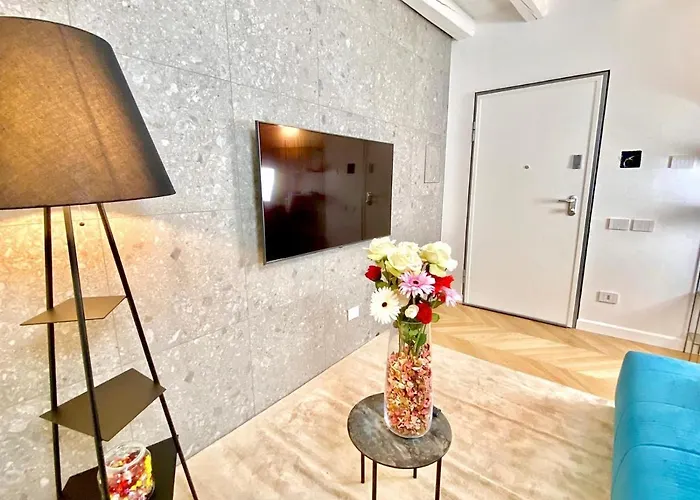 1min Da E Duomo Prestigioso * Côme